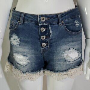 Ardene shorts with lace